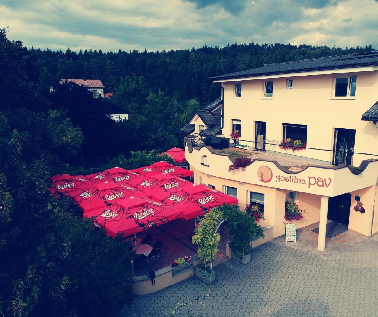 Gostilna S Prenocisci Pav Hotel Rakek Exterior photo